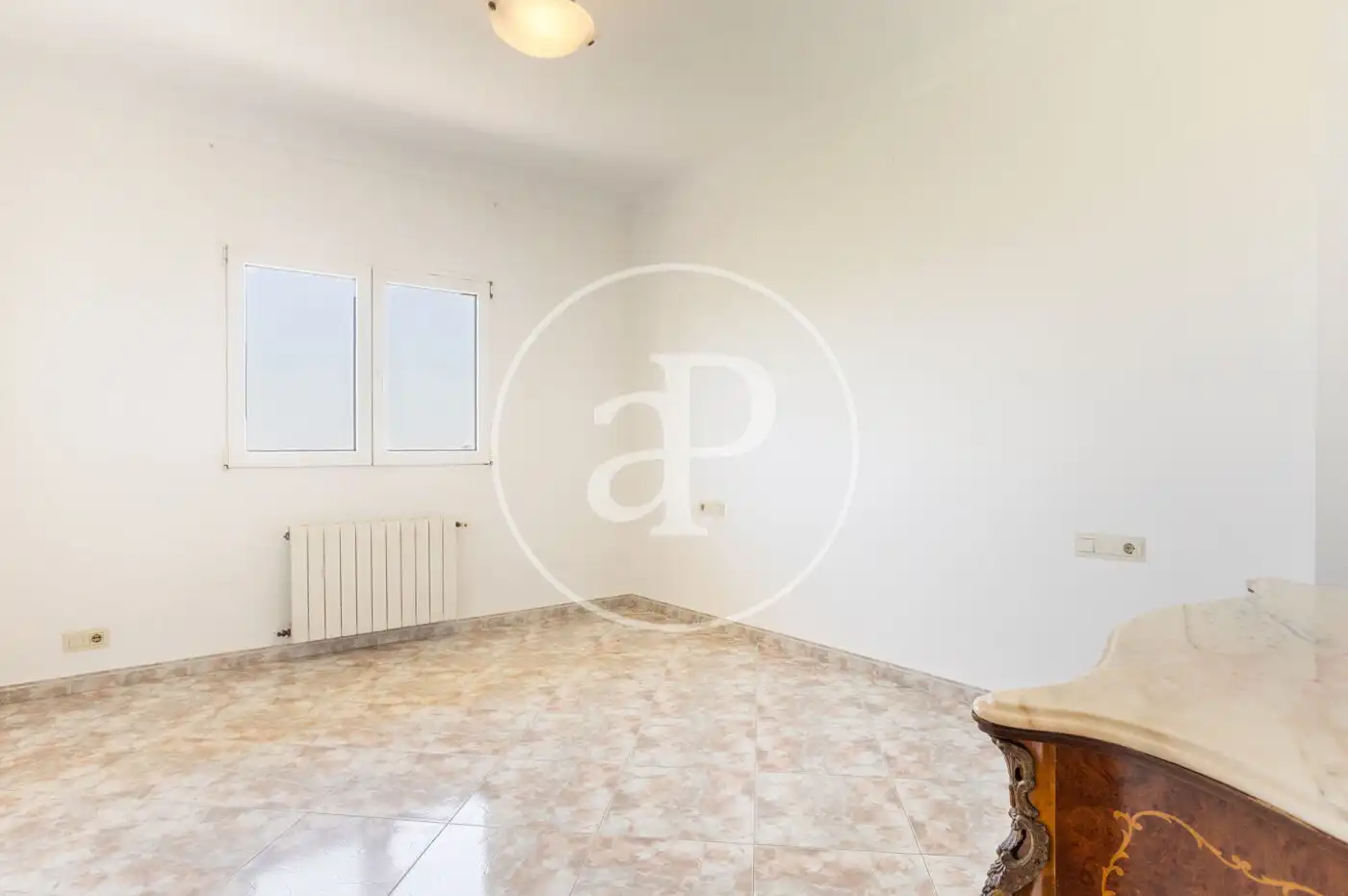 Schlafzimmer von Wohnung zum Verkauf in Valencia mit Klimaanlage, Heizung und Privatgarten