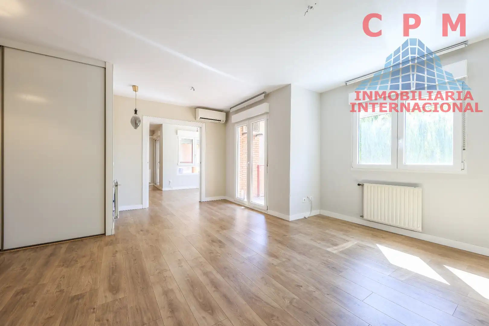 Living room of Flat for rent in Las Rozas de Madrid  with Air Conditioner, Heating and Parquet flooring