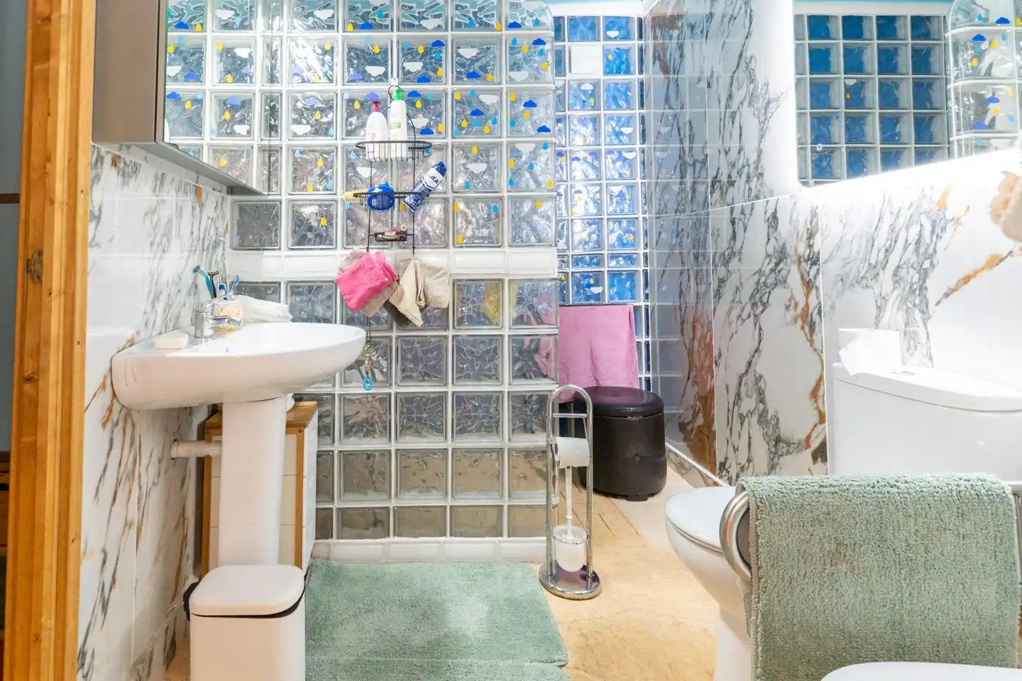 Bathroom of Houses for sale in Elche / Elx  with Air Conditioner, Private garden and Terrace