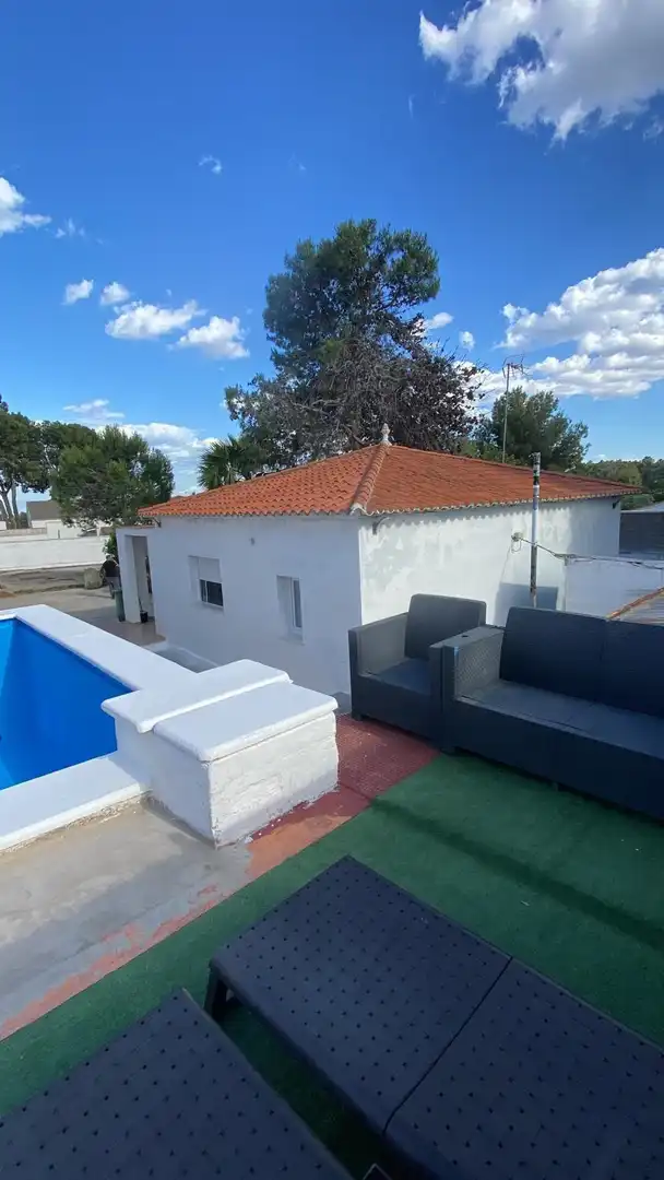 Terrassa de Casa o xalet en venda en La Pobla de Vallbona amb Aire condicionat, Terrassa i Piscina comunitària