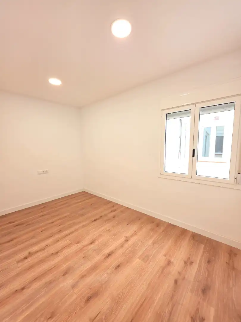 Schlafzimmer von Wohnung zum Verkauf in Tarragona mit Klimaanlage, Heizung und Parkett