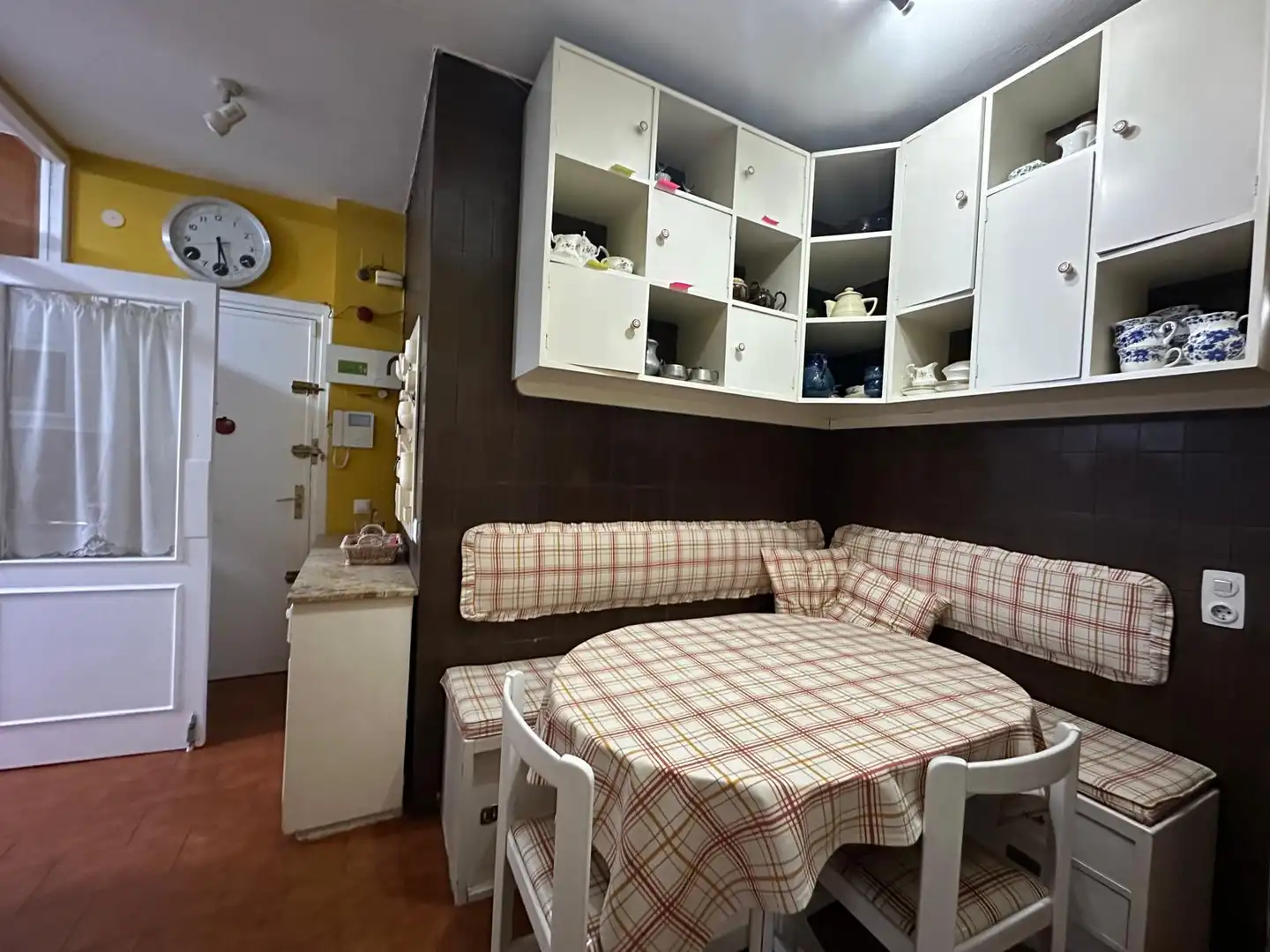 Kitchen of Flat for sale in Madrid  with Parquet flooring, Terrace and Storage room