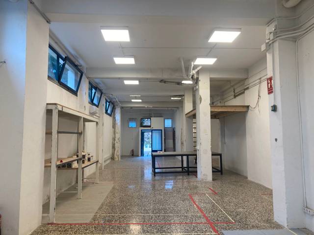 Local comercial en Alquiler en Calle de Brazato, 8 en Casablanca
