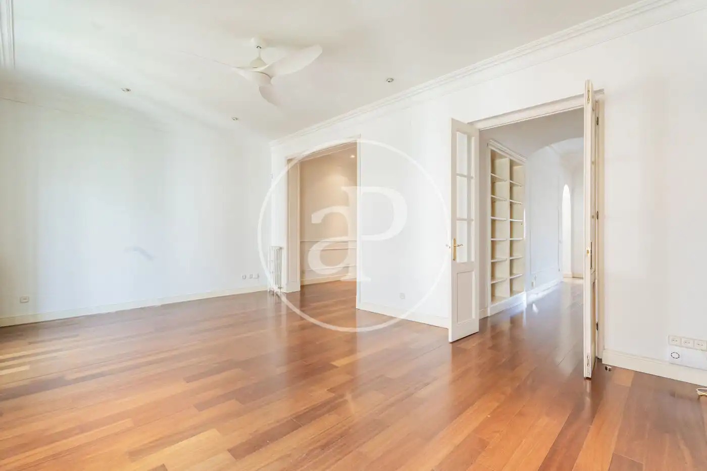 Living room of Flat for rent in Madrid  with Heating, Storage room and Balcony