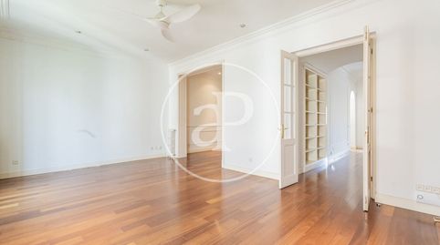 Photo 4 of Flat for rent in C. del Monte Esquinza, Almagro, Madrid Capital
