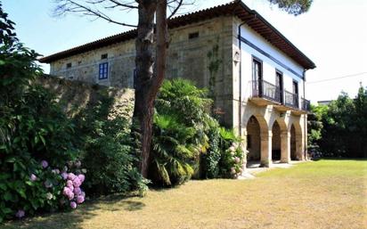 Vista exterior de Casa o xalet en venda en Piélagos amb Balcó