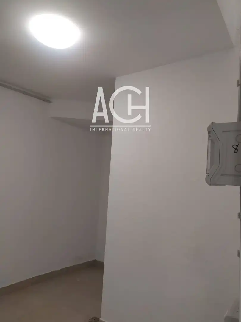 Storage room for rent in Usategui