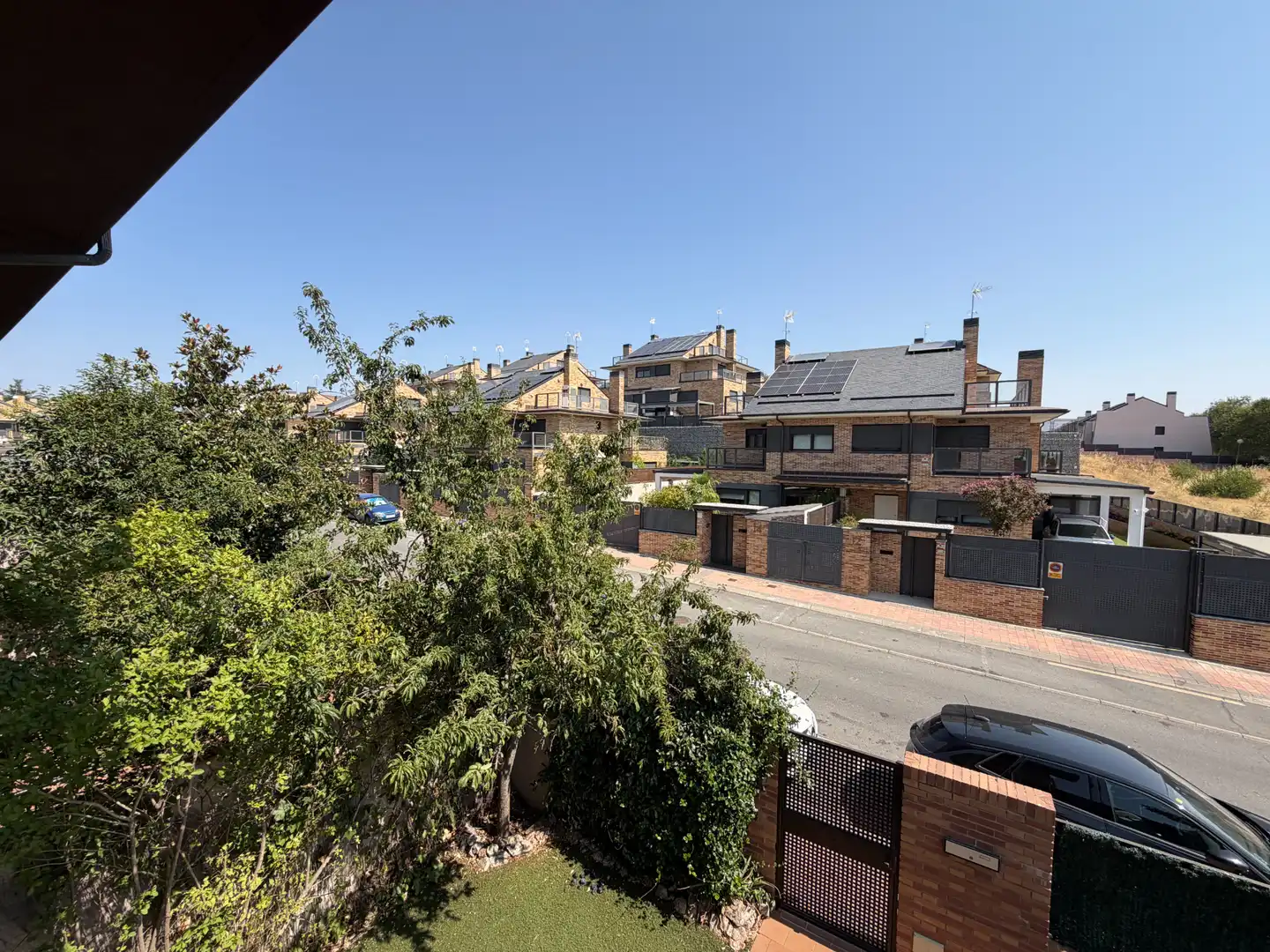 Vista exterior de Casa o chalet en venta en Colmenar Viejo con Calefacción, Jardín privado y Terraza