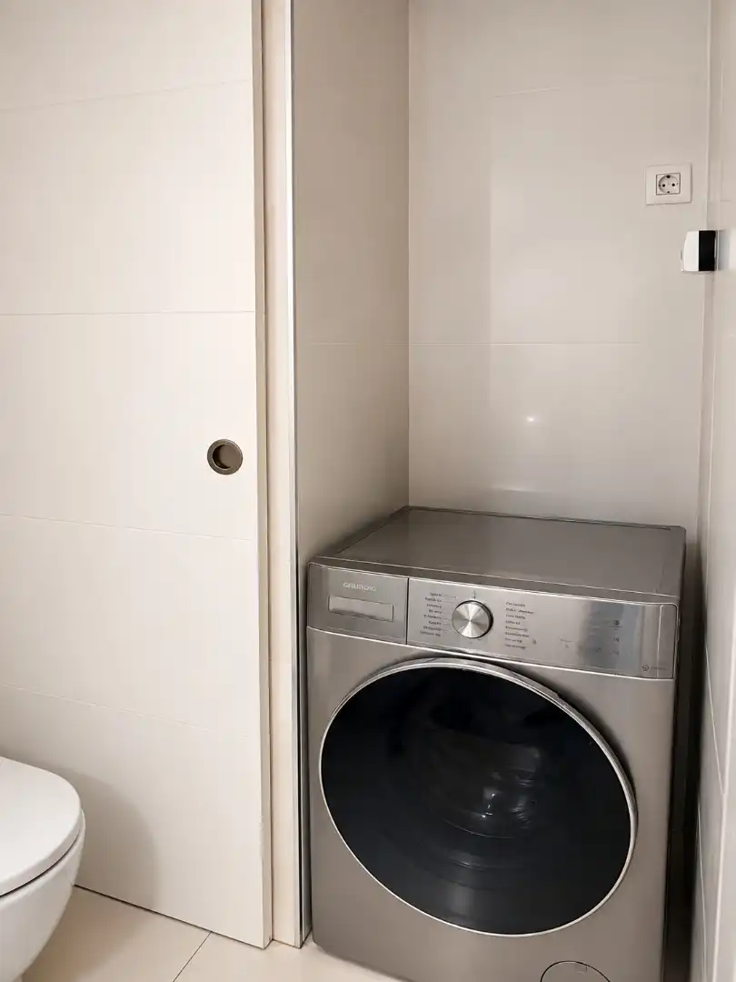 Habitación de Casa adosada en venta en Figueres con Aire acondicionado, Calefacción y Jardín privado