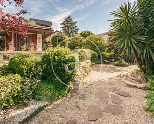 Vista exterior de Casa o xalet de lloguer en  Madrid Capital amb Aire condicionat, Calefacció i Jardí privat