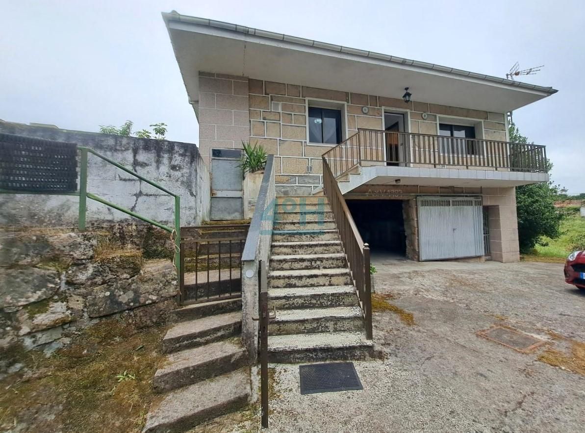 Exterior view of House or chalet for sale in Baños de Molgas  with Heating, Private garden and Furnished
