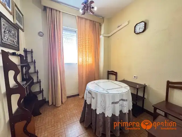 Habitación de Piso en venta en Sevilla con Trastero