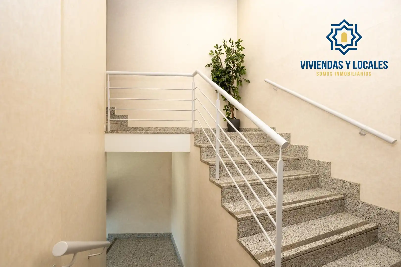 Inmuebles singulares con ascensor en venta en Calle ZARATE, imagen 36