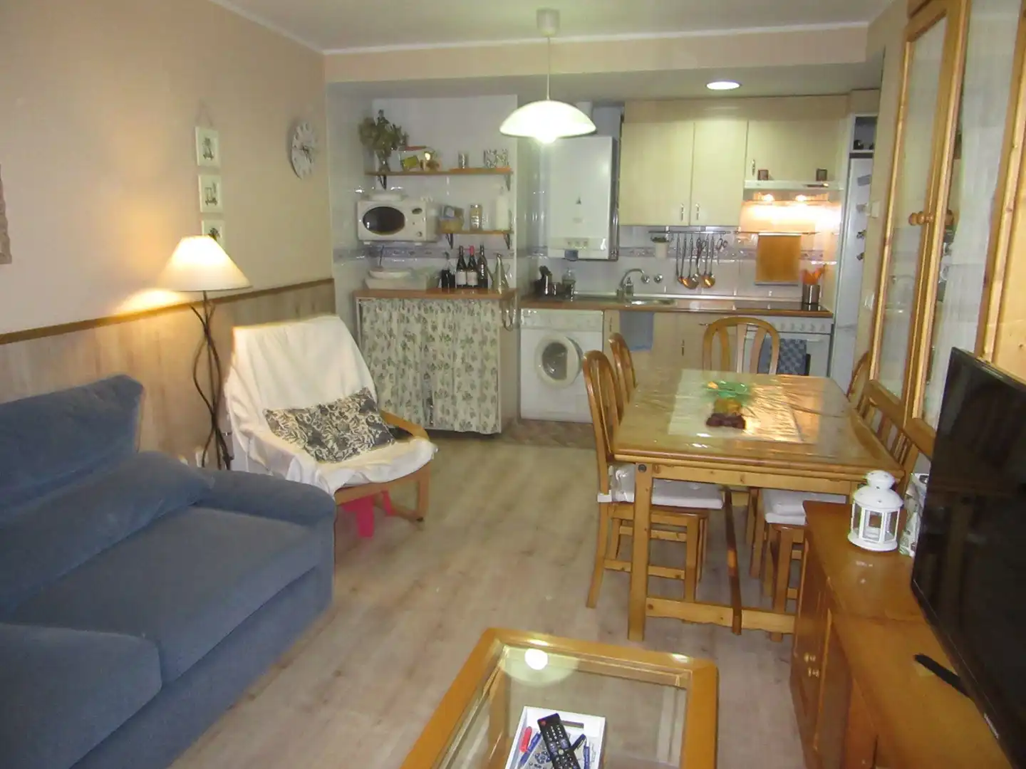 Cuina de Apartament en venda en Sabiñánigo amb Calefacció, Terrassa i Traster