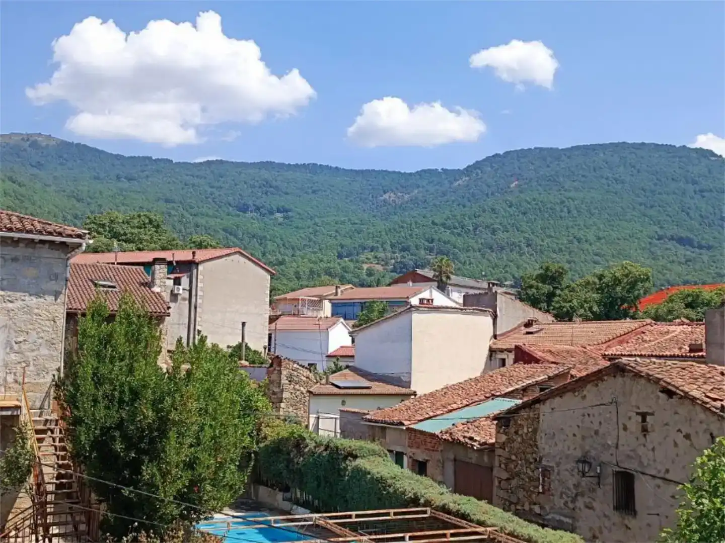 Vista exterior de Pis en venda en Piedralaves amb Balcó