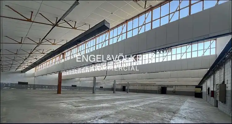 Industriegebäude zur Miete in Sentmenat