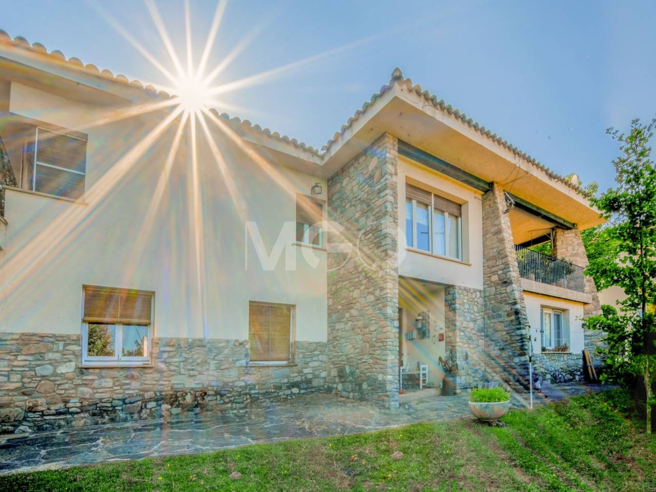 Vista exterior de Casa o chalet en venta en Tavèrnoles con Jardín privado, Parquet y Terraza