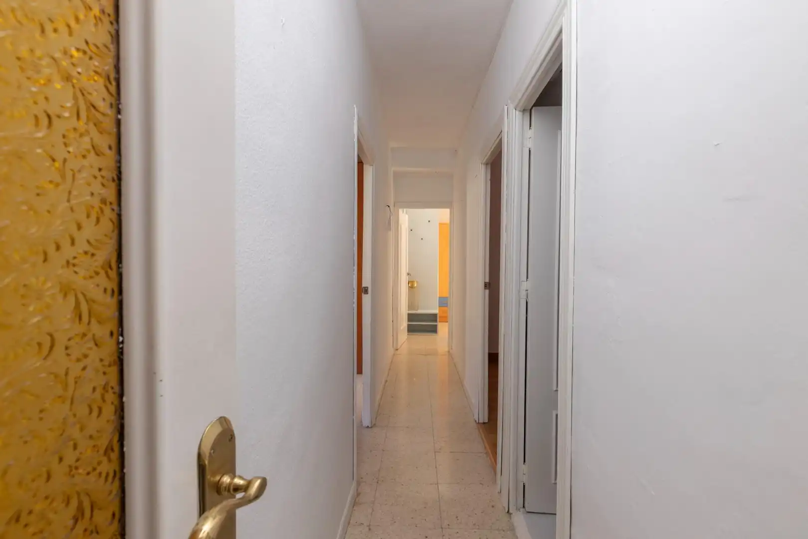 Flat for sale in Granada  with Air Conditioner and Terrace