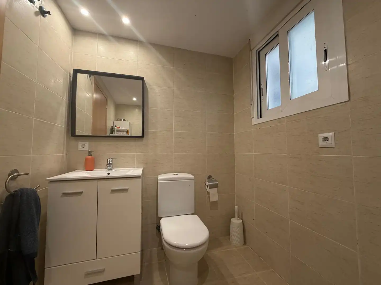 Badezimmer von Wohnung zur Miete in Moncofa mit Klimaanlage, Möbliert und Ofen