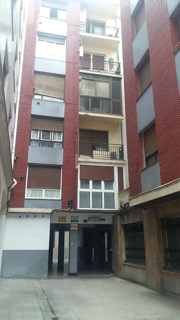 Piso en venta en C/ Lehendakari Aguirre