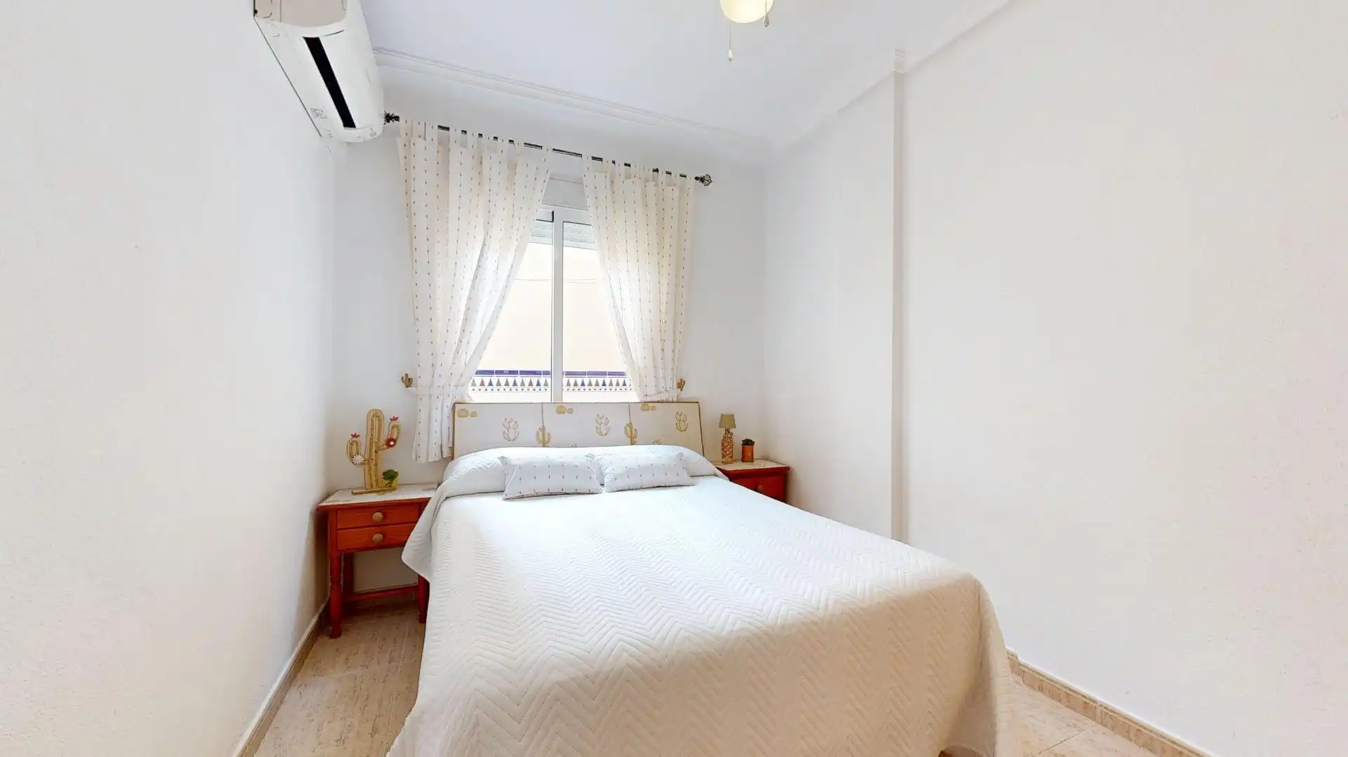 Habitación de Casa adosada en venta en San Pedro del Pinatar con Aire acondicionado, Terraza y Trastero