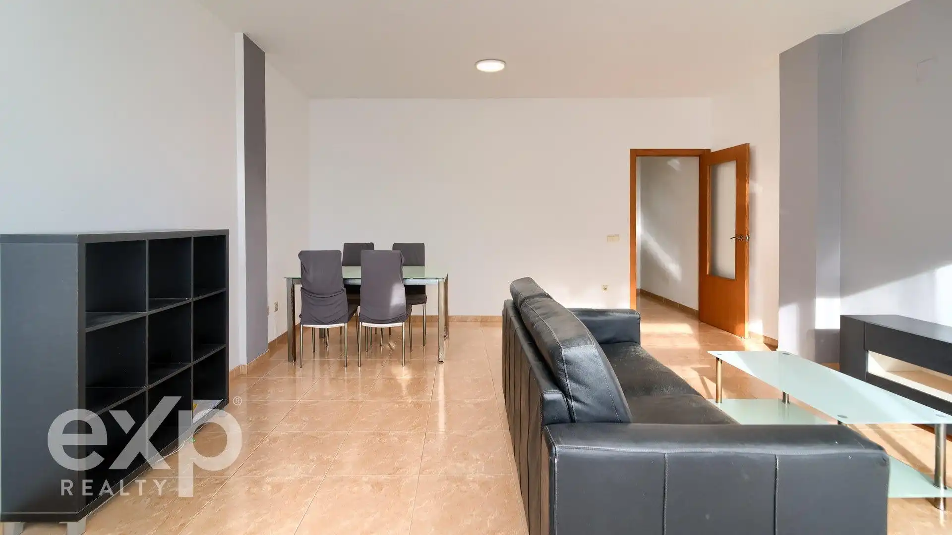 Living room of Flat for sale in Alginet  with Air Conditioner, Terrace and Storage room