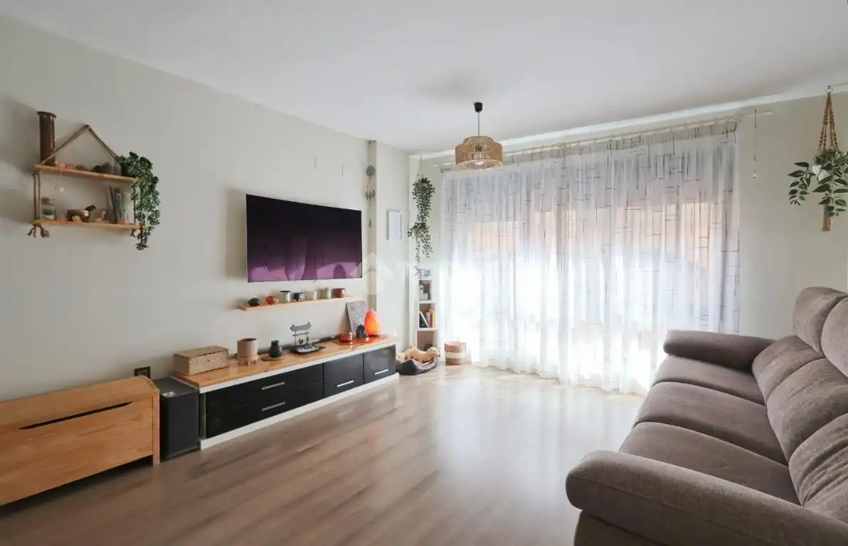 Wohnzimmer von Wohnung zum Verkauf in Sagunto / Sagunt mit Klimaanlage, Heizung und Balkon