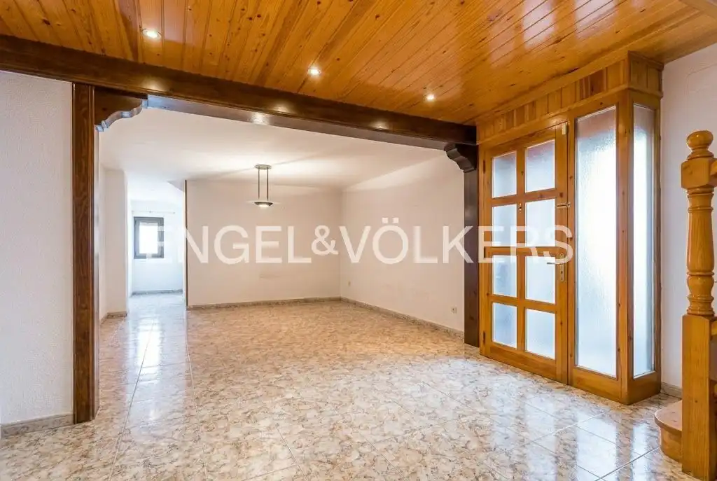 Houses for sale in Carrer Major, Cercs