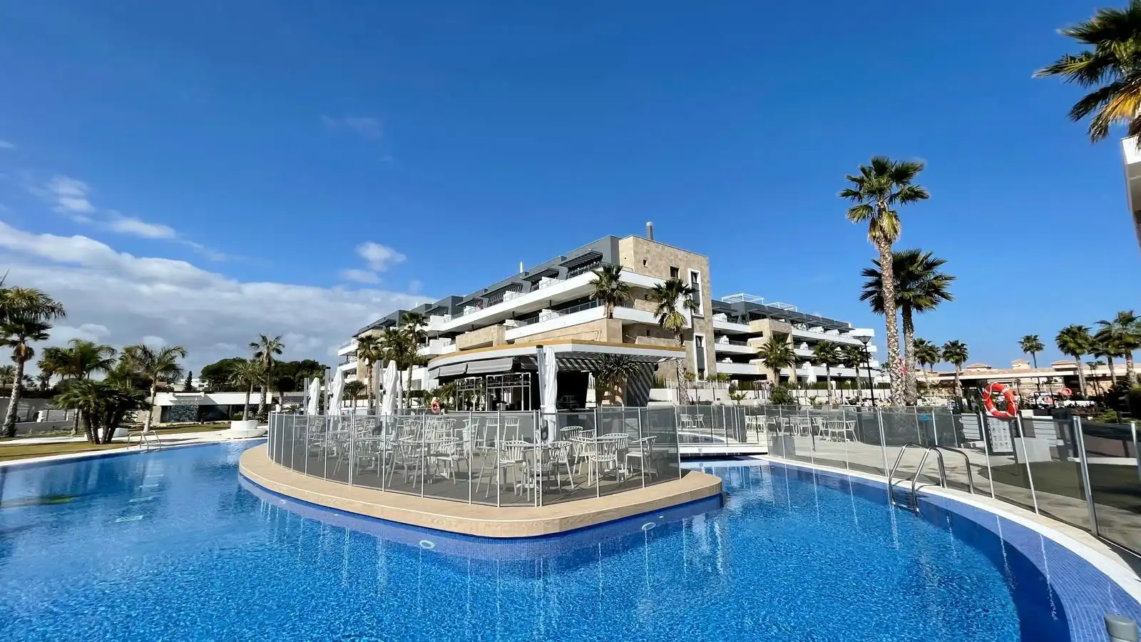 Piscina de Àtic de lloguer en Orihuela amb Aire condicionat, Calefacció i Terrassa