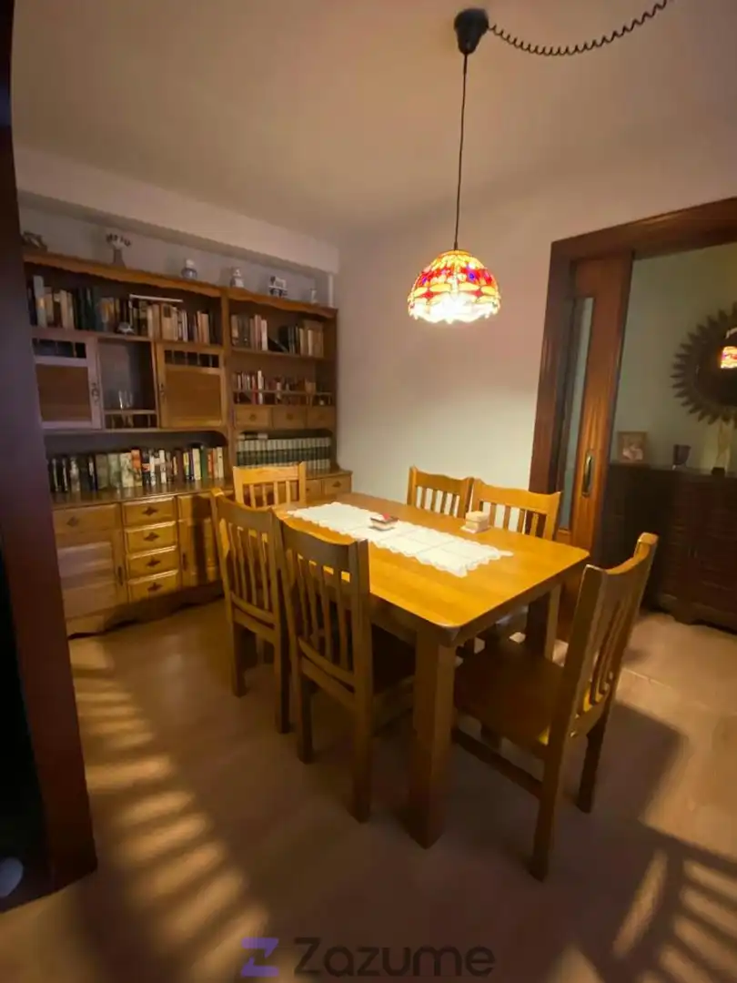 Menjador de Pis de lloguer en Gijón  amb Calefacció, Moblat i Forn