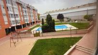 Swimming pool of Flat for sale in  Madrid Capital  with Air Conditioner and Swimming Pool