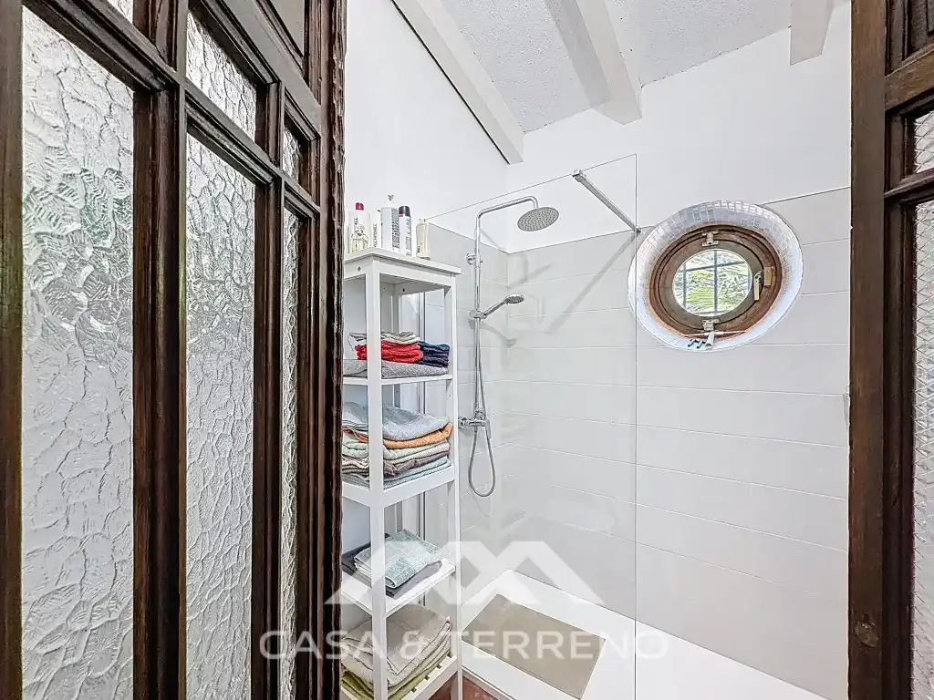 Bany de Casa o xalet en venda en Vélez-Málaga amb Aire condicionat, Jardí privat i Terrassa