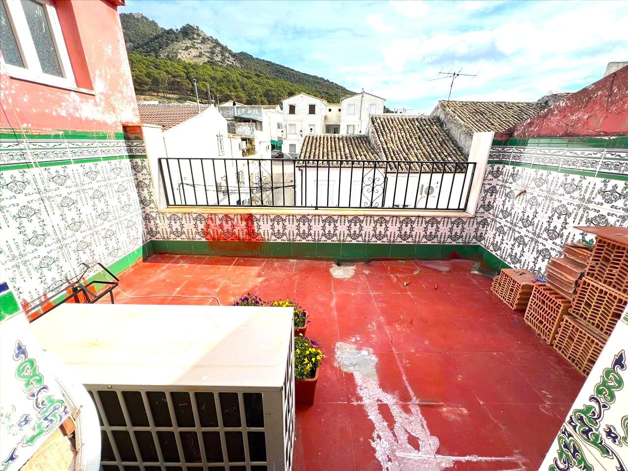 Vista exterior de Casa o xalet en venda en Rute amb Terrassa