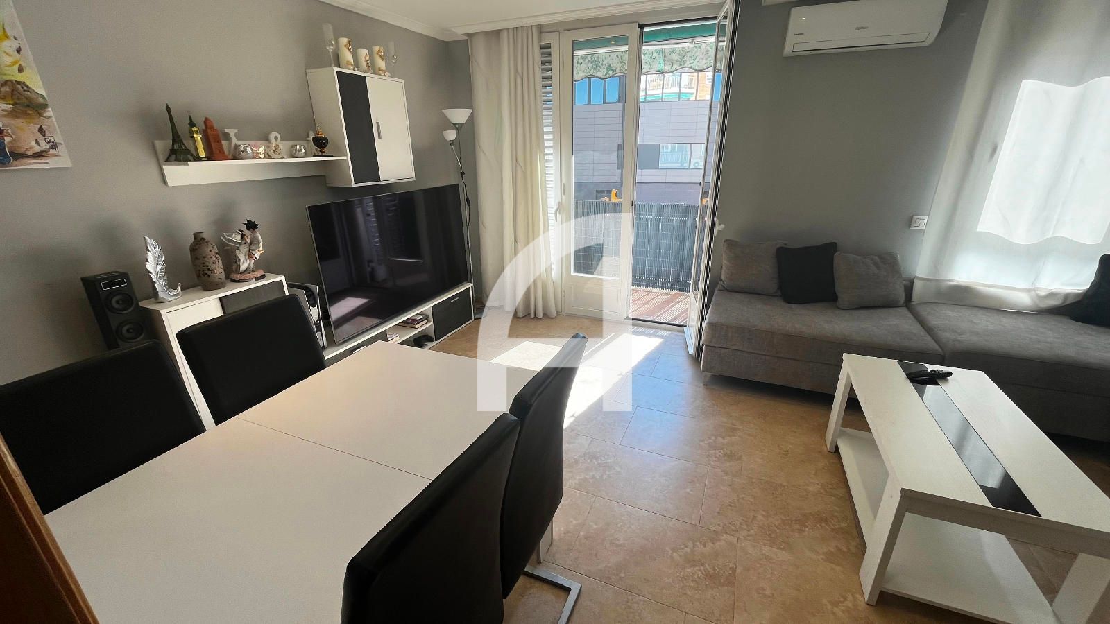 Living room of Flat for sale in Les Franqueses del Vallès  with Air Conditioner, Heating and Terrace