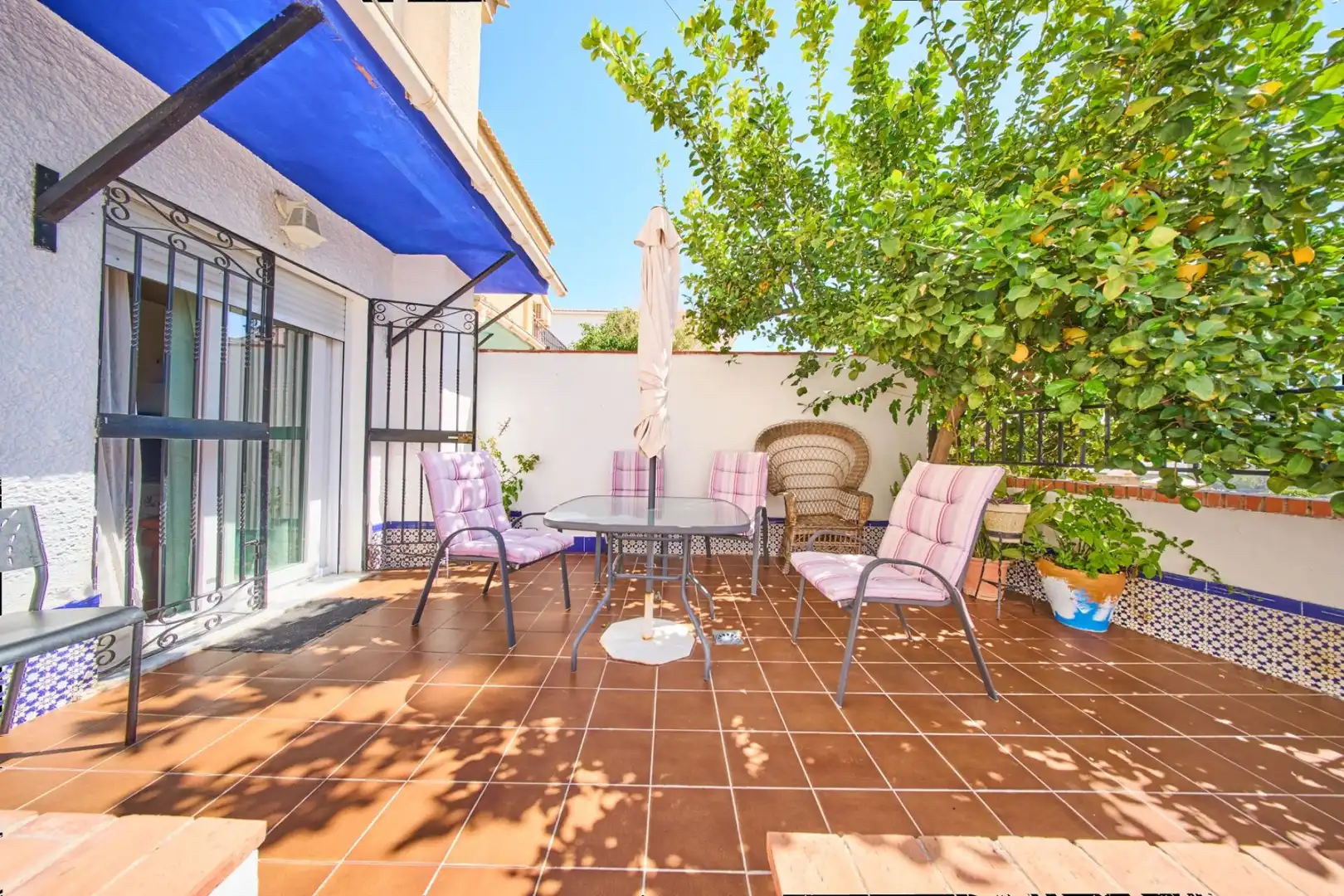 Terrassa de Casa adosada en venda en Órgiva amb Calefacció, Jardí privat i Terrassa