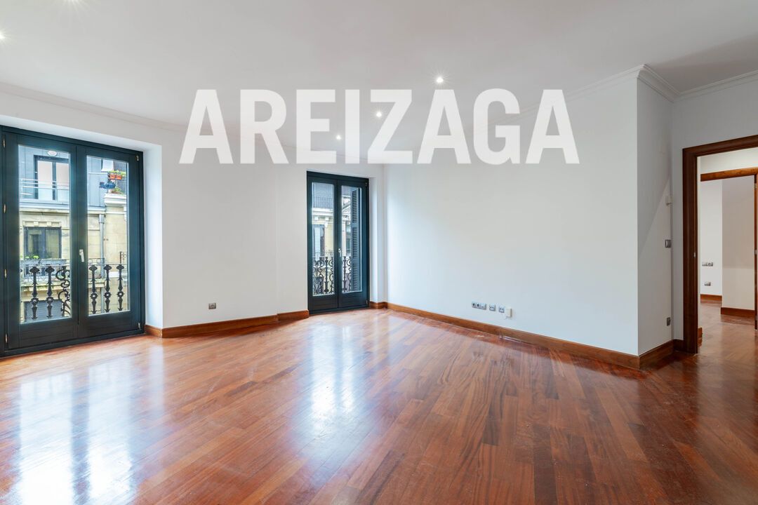 Bedroom of Flat for sale in Donostia - San Sebastián   with Heating and Balcony