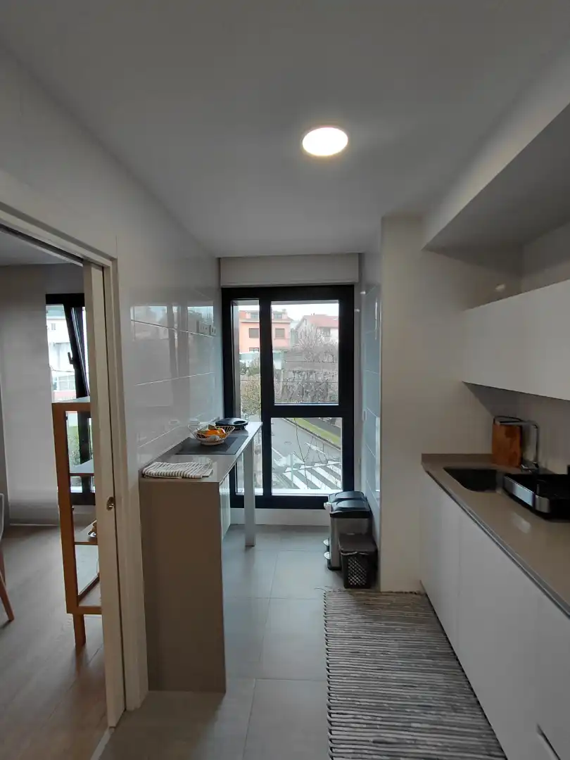 Küche von Wohnung zum Verkauf in Oleiros mit Heizung, Privatgarten und Parkett