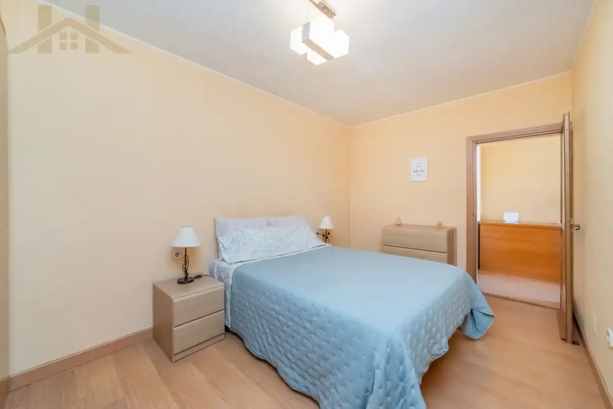 Habitación de Piso en venta en Leganés con Calefacción