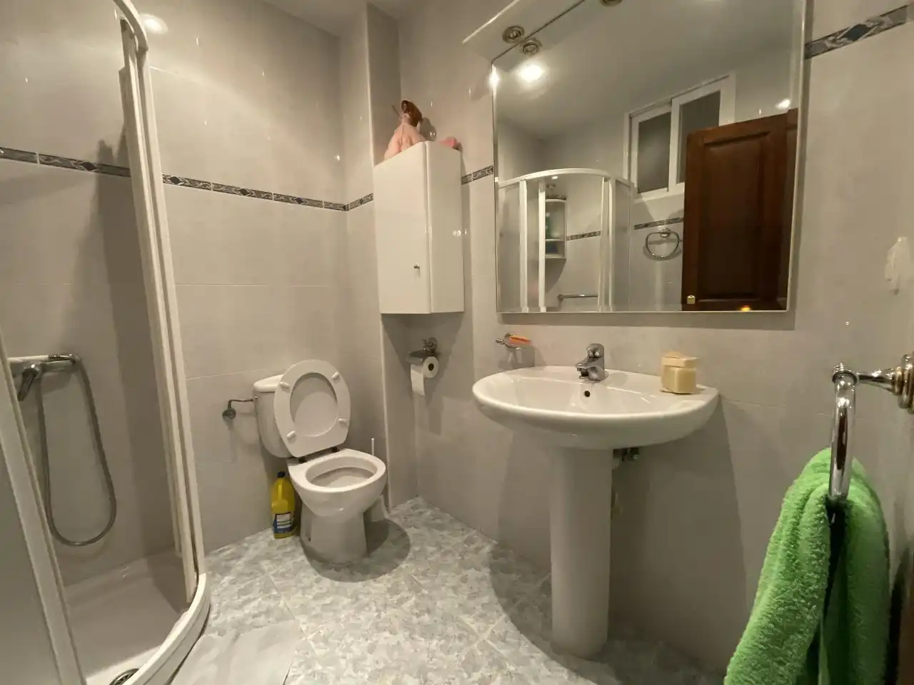 Bathroom of Houses for sale in Castildelgado  with Storage room and Furnished