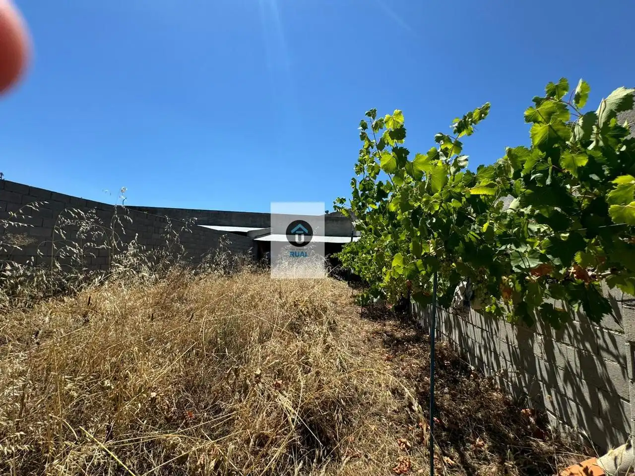 Nave industrial en venta en Belvís de la Jara