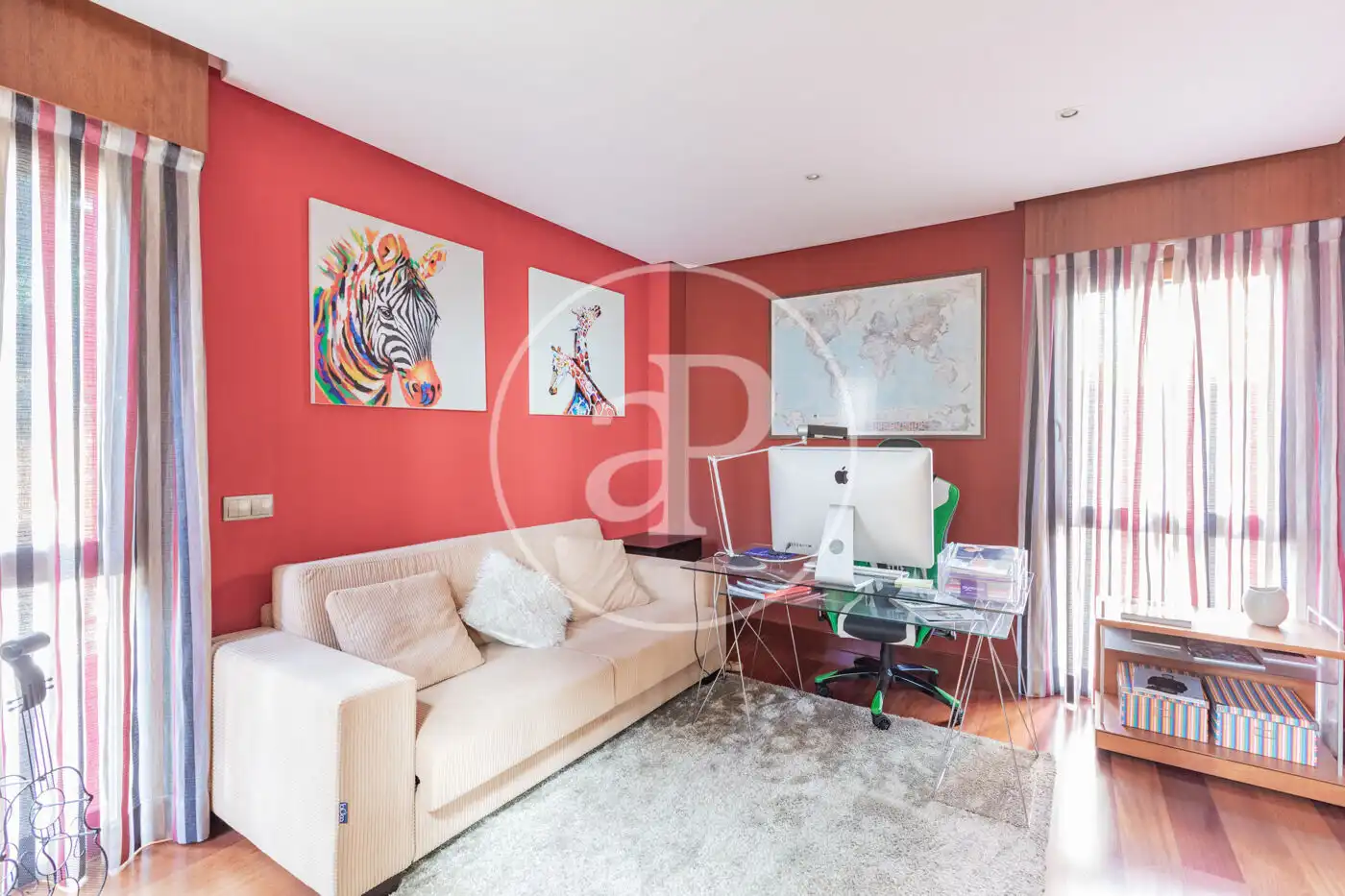 Sala de estar de Casa o chalet en venta en Madrid con Aire acondicionado, Calefacción y Jardín privado