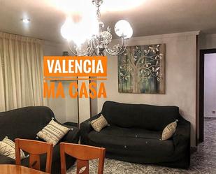 Living room of Flat to rent in  Valencia Capital  with Air Conditioner and Balcony