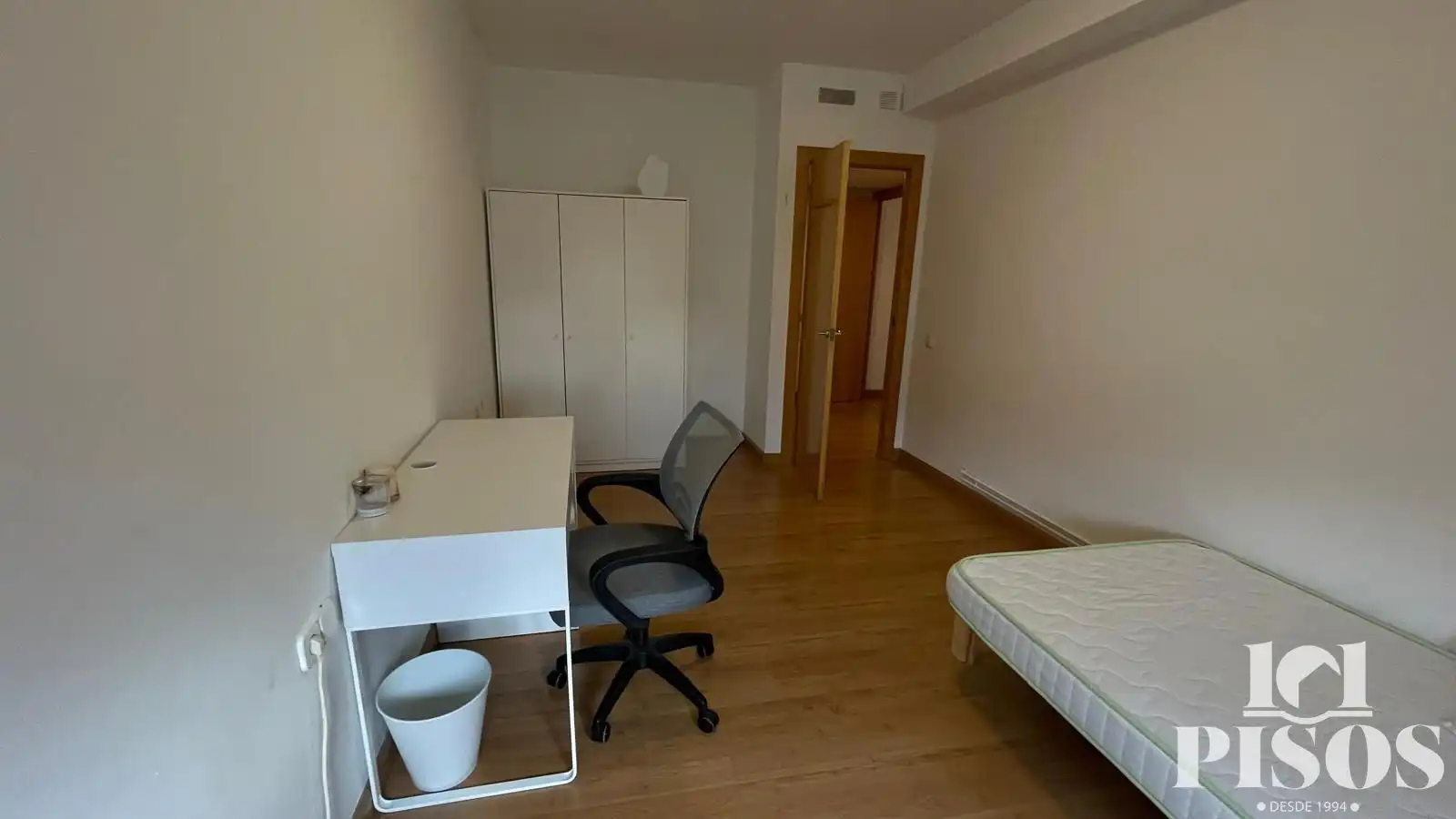 Habitación de Piso de alquiler en Sant Cugat del Vallès con Calefacción, Parquet y Terraza