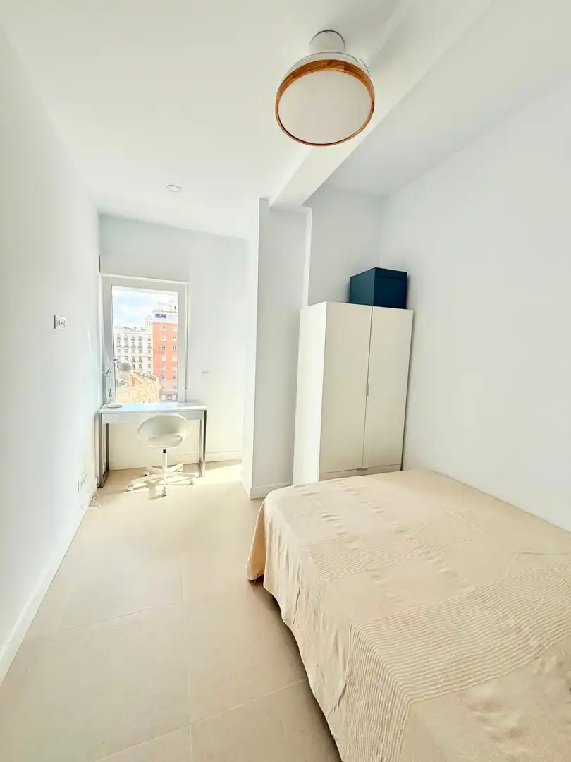 Schlafzimmer von Wohnung zur Miete in Valencia mit Klimaanlage, Heizung und Möbliert
