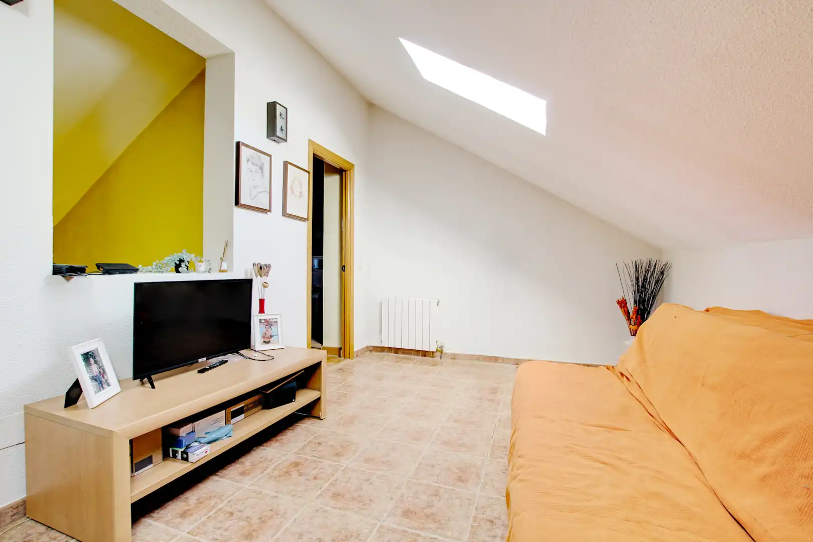 Sala d'estar de Casa o xalet en venda en Nuevo Baztán amb Aire condicionat, Calefacció i Jardí privat