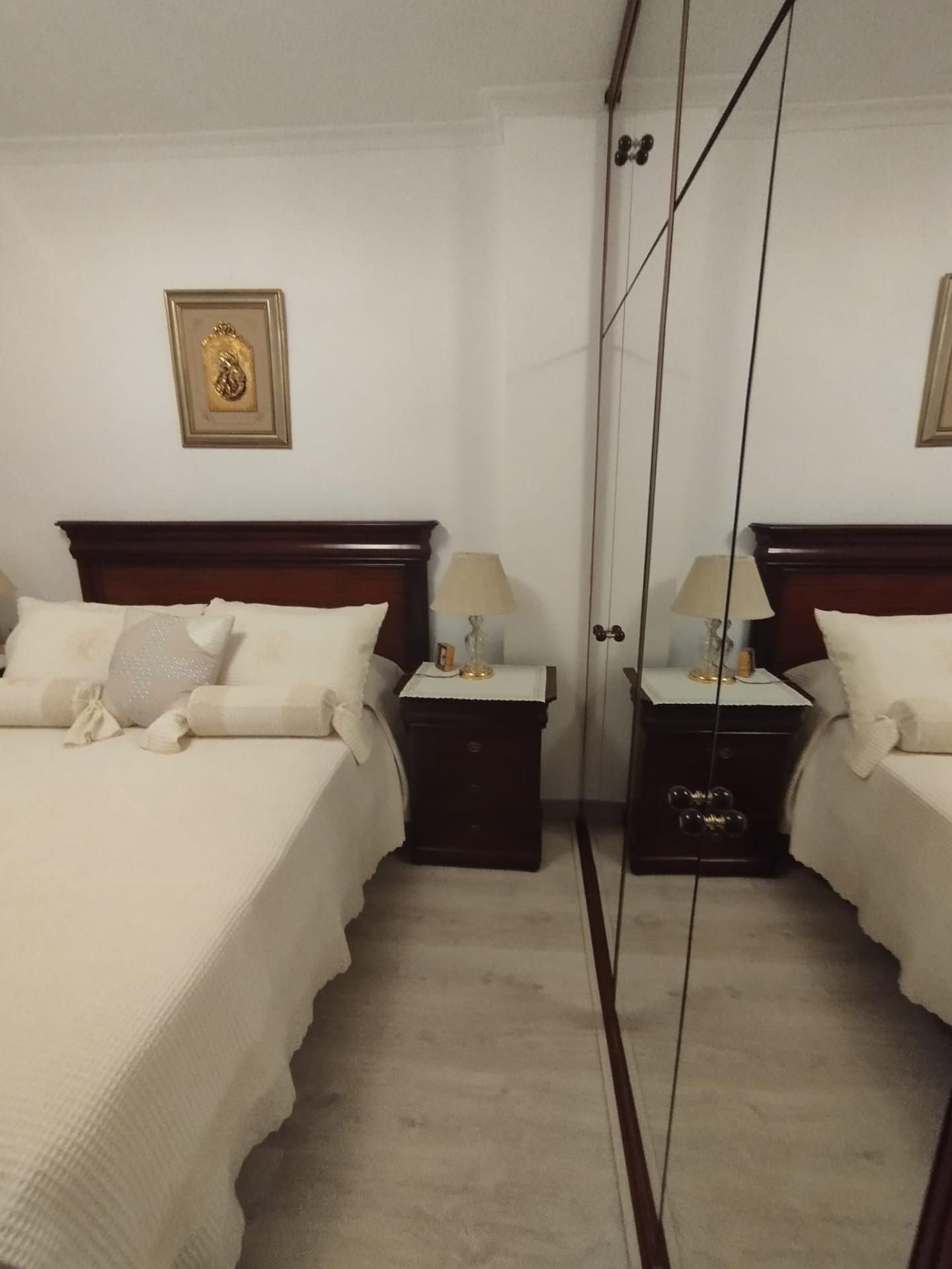 Dormitori de Pis en venda en  Sevilla Capital amb Terrassa