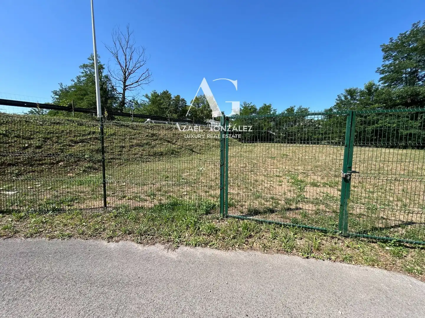 Residencial en venta en Saro