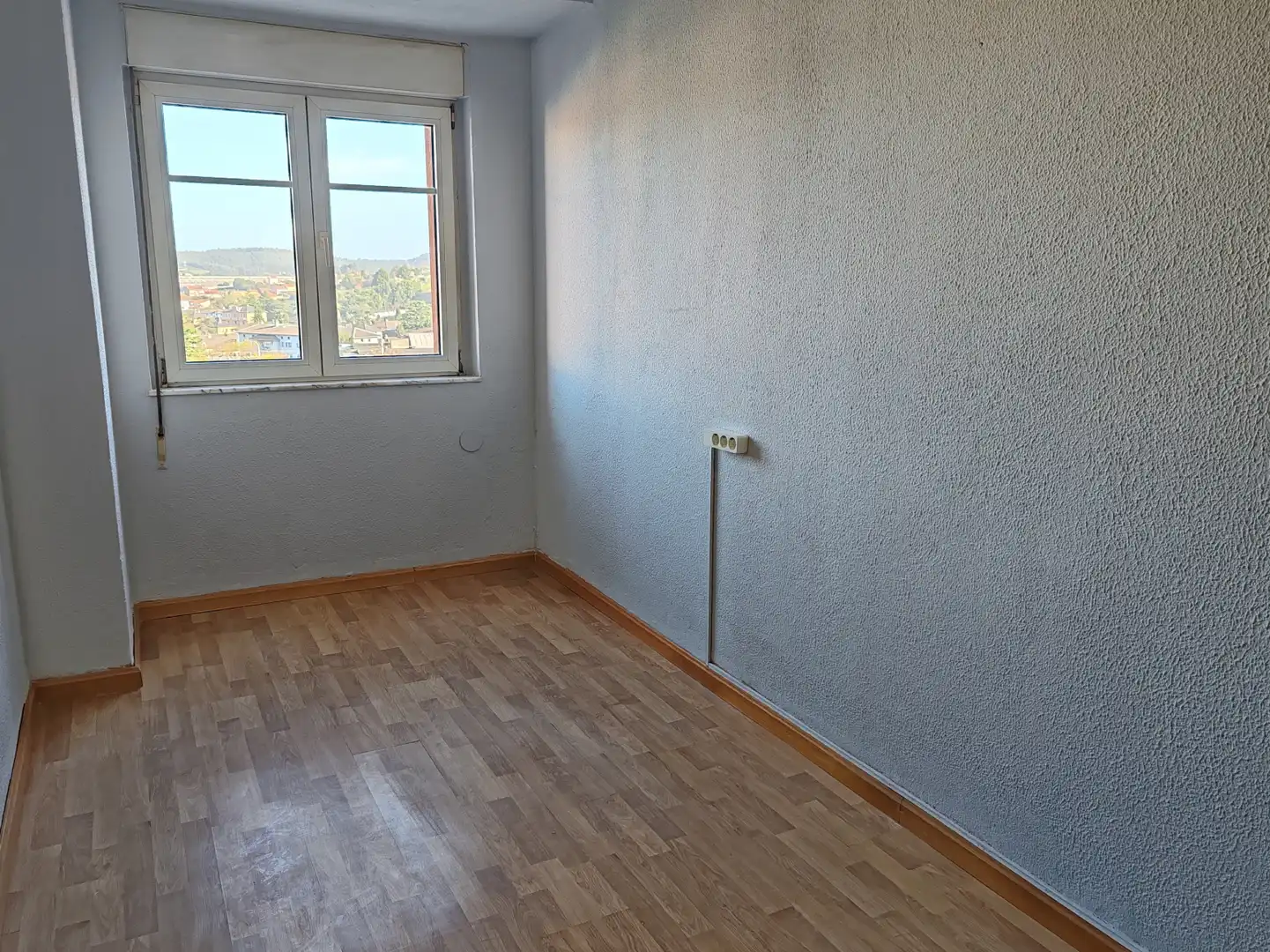 Bedroom of Flat for rent in Avilés  with Terrace and Furnished