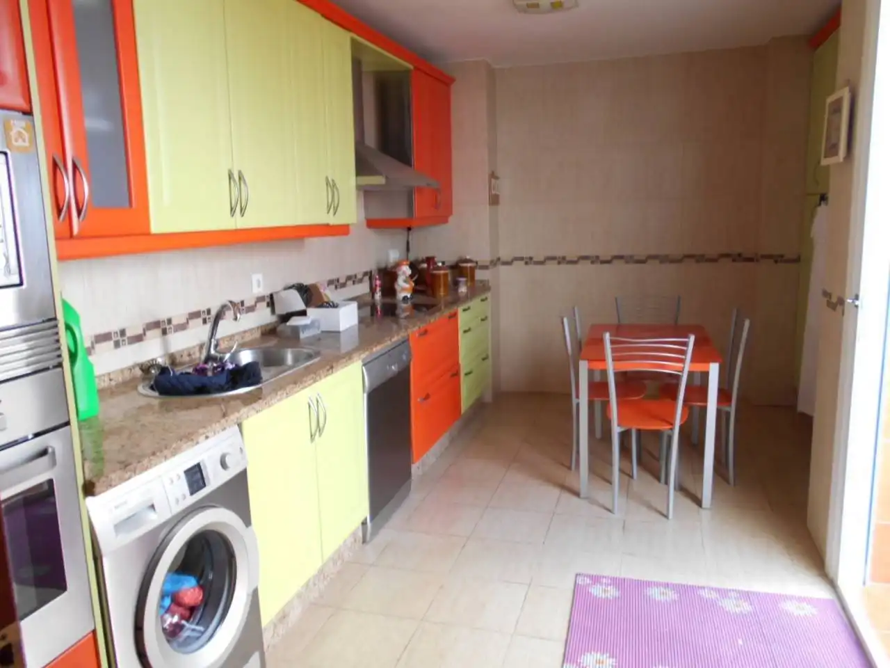 Cuina de Casa o xalet en venda en Badajoz amb Aire condicionat i Terrassa