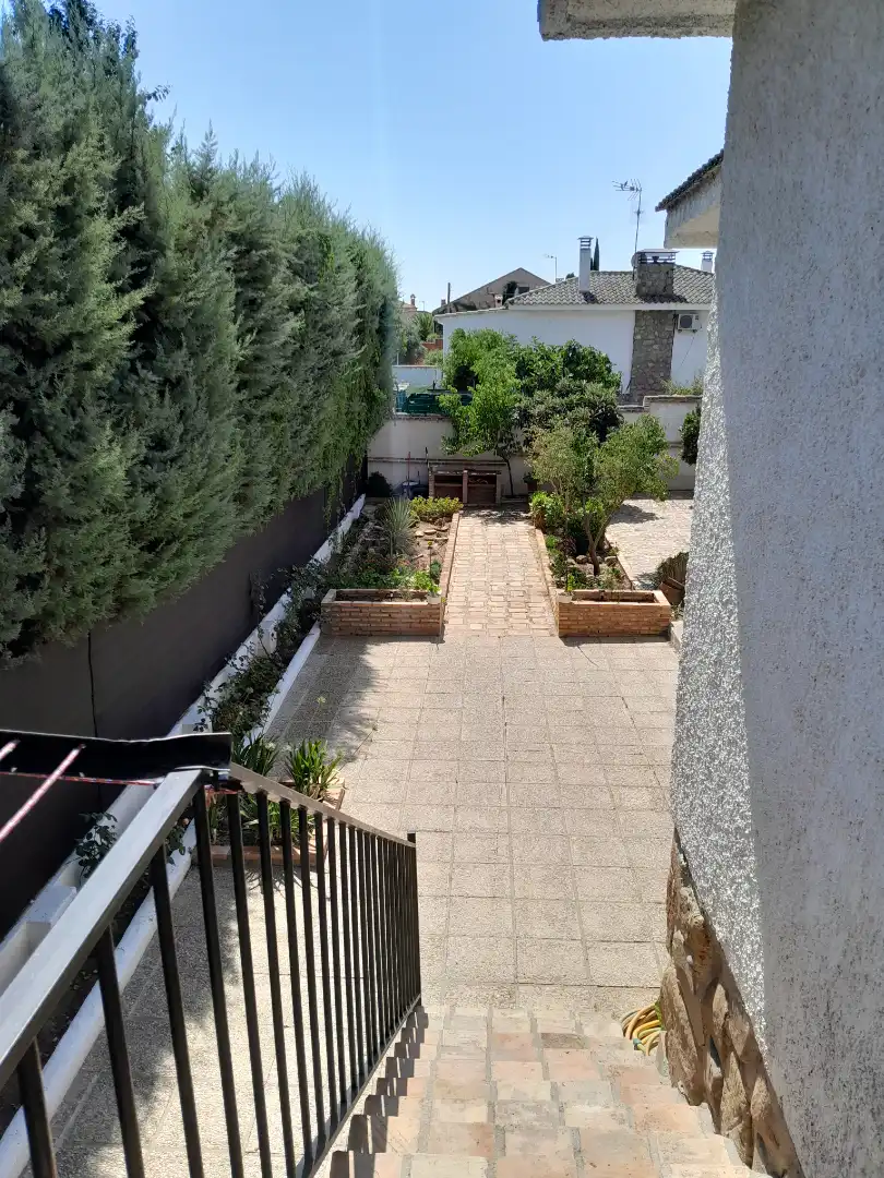 Terraza de Casa o chalet en venta en Cobisa con Calefacción, Jardín privado y Amueblado